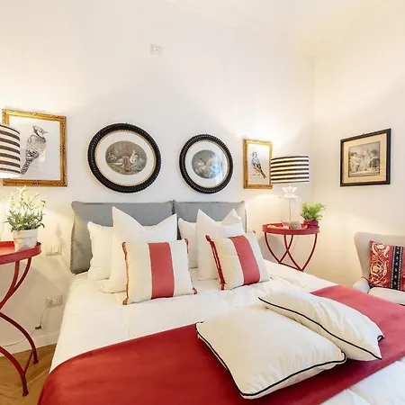 With Private Parking In Apartamento Lucca