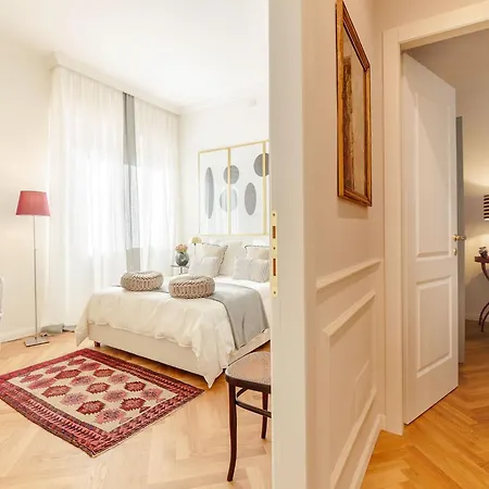 Apartamento With Private Parking In